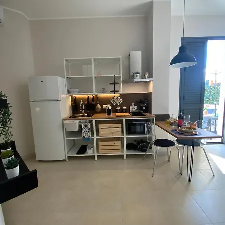 דירה Bedda Matri Dimora Siciliana אבולה